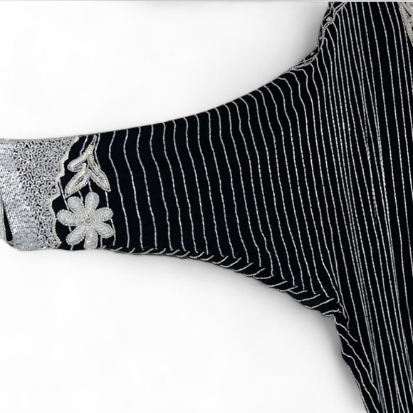 1980s Vintage Silk Beaded Mini Dress V Neckline Black White - Picture 4 of 8